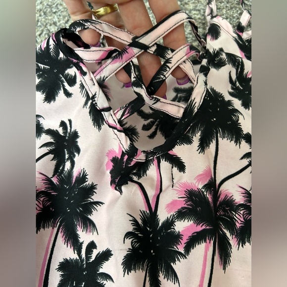 5/$25 Harmony + Havoc tropical short jumper lightweight size medium fits small - Picture 7 of 10